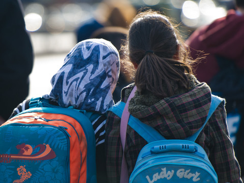 L'interdiction du voile à l'école fait son retour au Parlement