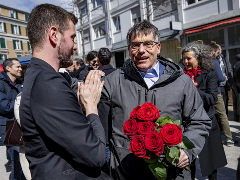 VD: Roger Nordmann sauve le siège socialiste de Rebecca Ruiz