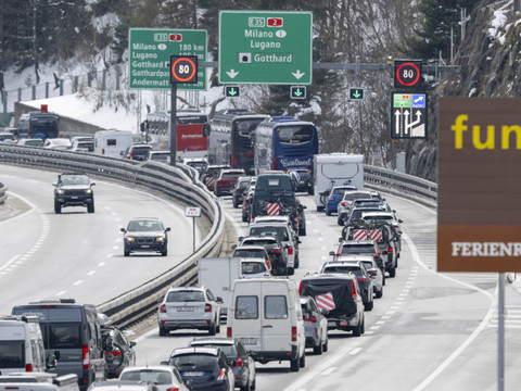 Du trafic et des embouteillages pour Pâques et les vacances