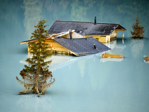 Le Swiss Press Photo Actualité pour des images de Blatten