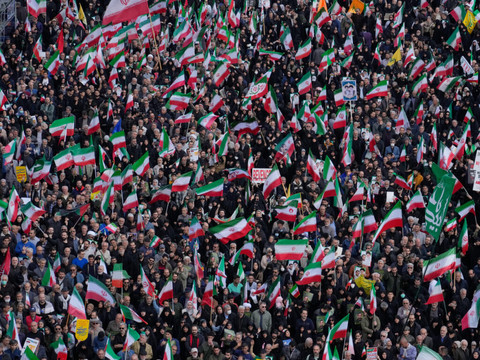 Trump affirme que l'Iran veut un cessez-le-feu - l'Iran dément