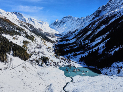 Lötschental et Val de Bagnes: 72 mio pour accès et sécurisation