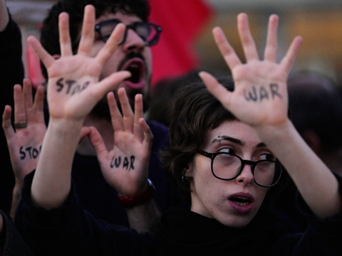 Israël: plus d'un millier de manifestants contre la guerre
