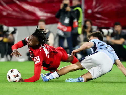 Fribourg et Manzambi ont un pied en demi-finale d'Europa League