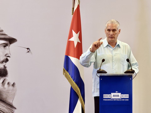 Le président cubain ne démissionnera pas sous la pression US