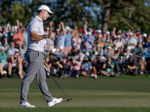 McIlroy, phénoménal, s'envole en tête à mi-parcours