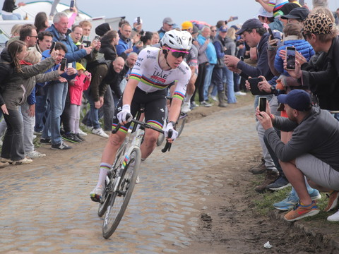 Tadej Pogacar peut-il dompter Paris-Roubaix, l'Enfer du nord?