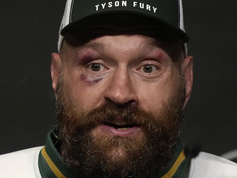 Fury réussit son retour et défie Joshua
