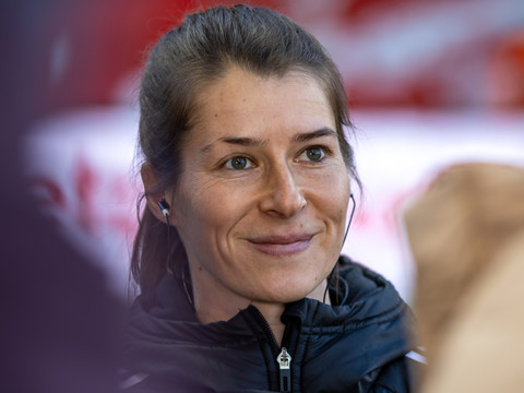 Marie-Louise Eta, première femme à entraîner en Bundesliga