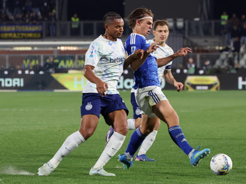 L'Inter Milan renverse Côme et prend le large en Serie A