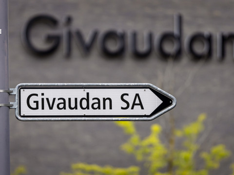 Givaudan avec des recettes en repli au premier trimestre