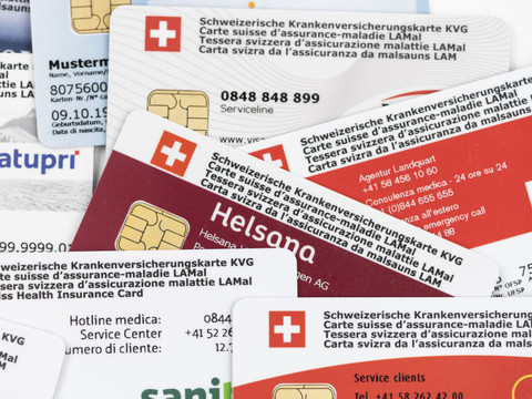 Les initiatives tessinoises sur les primes se feront par étapes