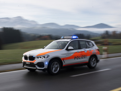 Acte meurtrier au couteau: deux morts et deux blessés à Urnäsch/AR