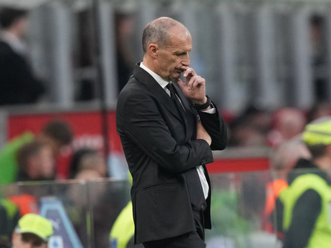 Allegri se projette sur le long terme au Milan AC