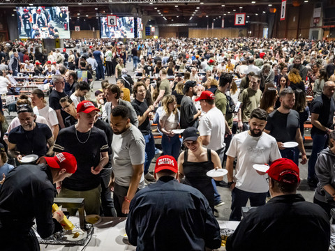 Martigny: le record du monde de la plus grande raclette battu