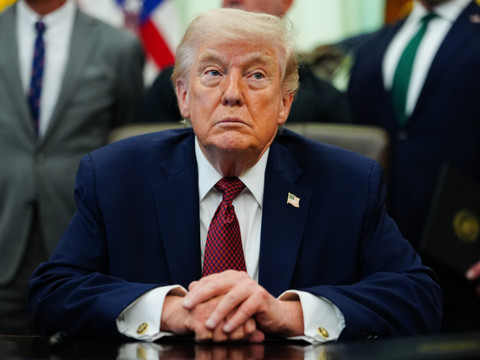 Trump annonce l'envoi lundi d'une délégation au Pakistan