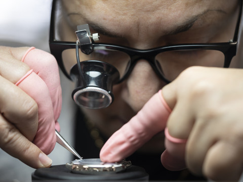Les exportations de montres suisses fléchissent à nouveau en mars