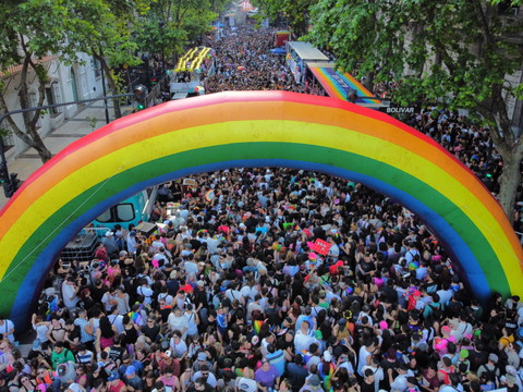 La loi hongroise anti-LGBT viole les valeurs fondamentales de l'UE