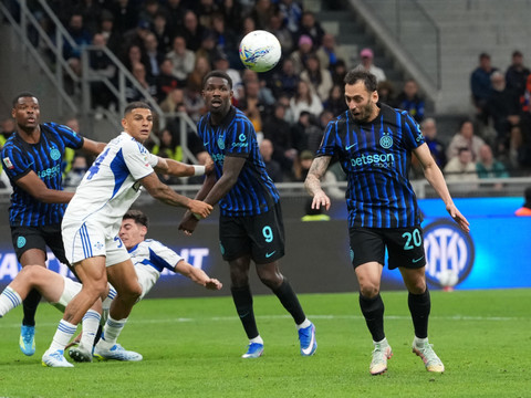 L'Inter Milan renverse Côme et file en finale de la Coupe d'Italie