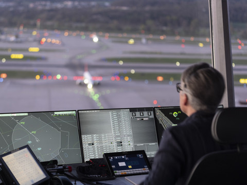 Skyguide réduit la capacité d'approche à l'aéroport de Zurich