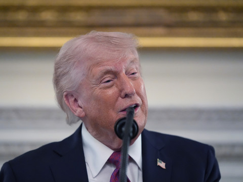 Dans une interview, Trump remet la pression sur la Suisse