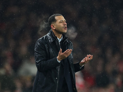 Chelsea vire son entraîneur Liam Rosenior