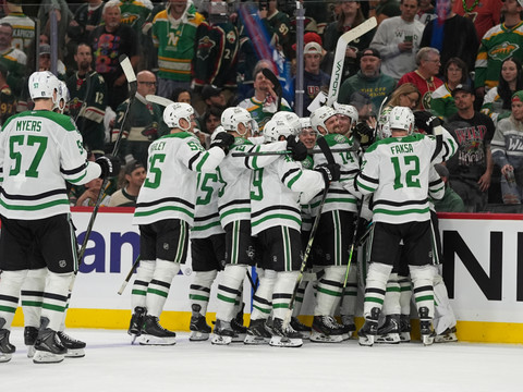 Dallas prend la main au bout du suspense dans le Minnesota