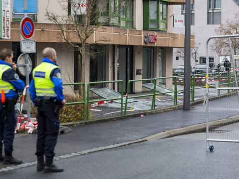 Neuf arrestations aux Pays-Bas après des attaques de bancomats