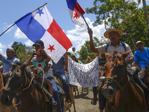 Panama: des agriculteurs manifestent contre un projet de barrage