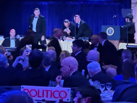 Gala: le suspect visait des responsables de l'administration Trump