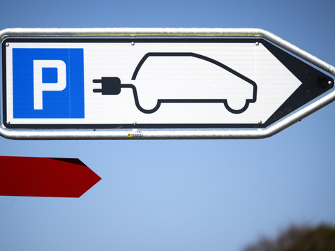 Le marché automobile toujours en roue libre en avril