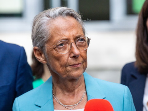 Elisabeth Borne annonce se retirer de la direction de Renaissance