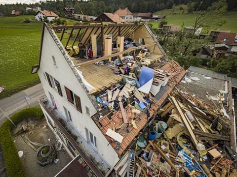 Tempête à La Chaux-de-Fonds: bâtiments modernes plus vulnérables