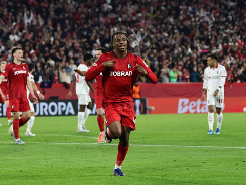 Manzambi envoie le SC Fribourg en finale de l'Europa League