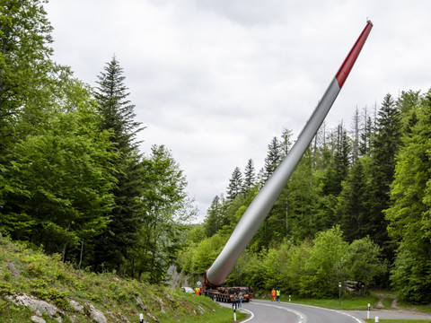 Les pales du parc éolien vaudois 