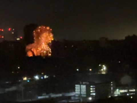 Vaste attaque nocturne sur Kiev: au moins un mort et 31 blessés