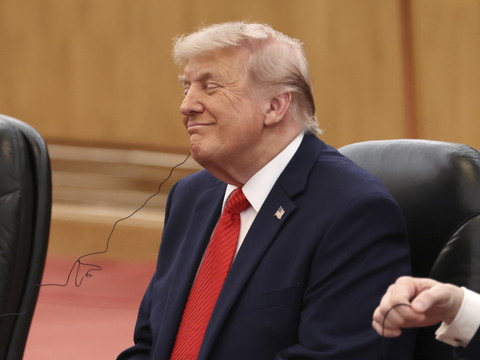 Trump impliqué dans de nombreuses transactions boursières
