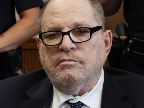 Weinstein: un nouveau procès pour viol se conclut sans verdict