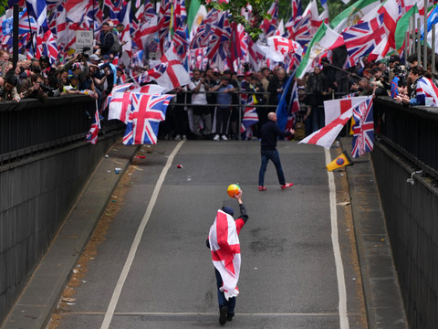 Marche d'extrême droite et contre-manifestation à Londres