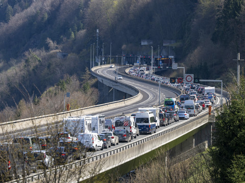 Longs embouteillages à prévoir à la Pentecôte