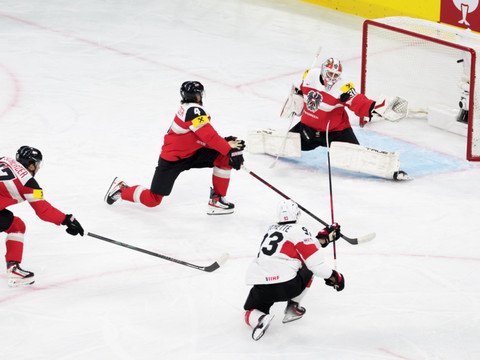 La Suisse fait valser l'Autriche au Mondial à Zurich