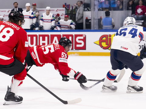 Le Canada bousculé, la Finlande déroule