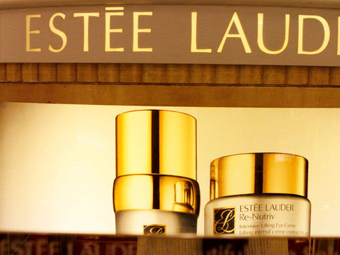 Cosmétiques: Puig et Estée Lauder se quittent sans accord de fusion