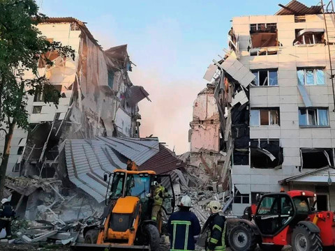 Frappe ukrainienne meurtrière sur un lycée en zone occupée