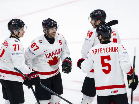 Le Canada assure l'essentiel face à la Slovénie