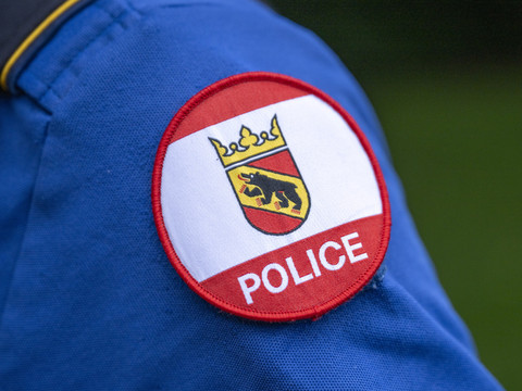 Quatre hommes écroués pour un vol d'or et de montres en Suisse