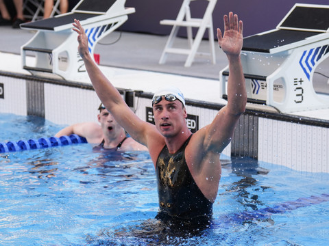 Gkolomeev nage le 50 m nage libre plus vite que le record du monde