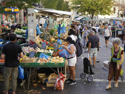 France: le moral des ménages s'est encore dégradé en mai