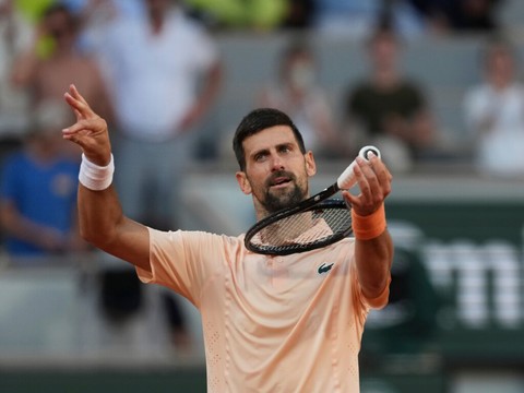 Une 120e compliquée pour Novak Djokovic