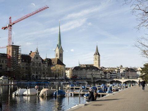 Adecco anticipe une stagnation des salaires en Suisse cette année